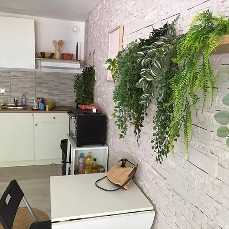 Apartment Justine *